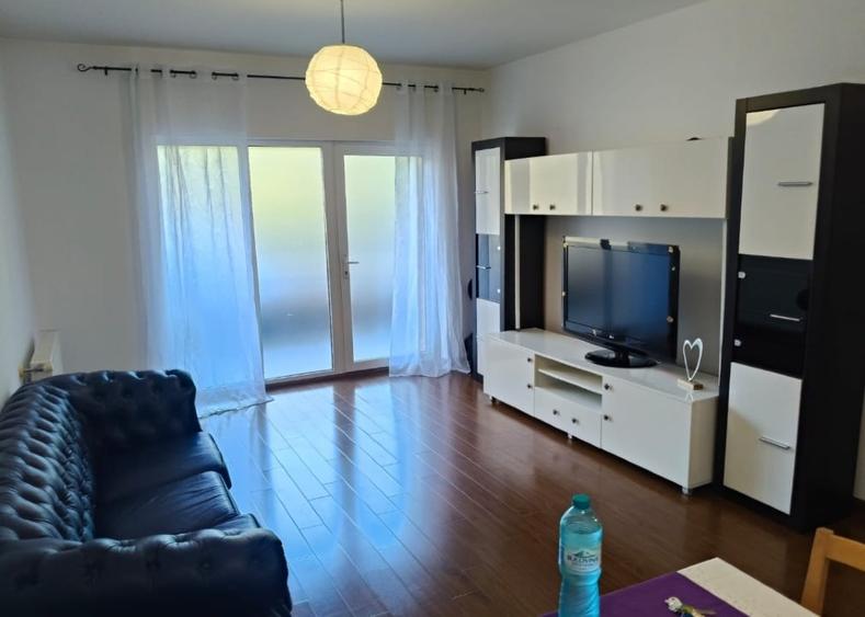 Închiriez apartament dichisit - 2