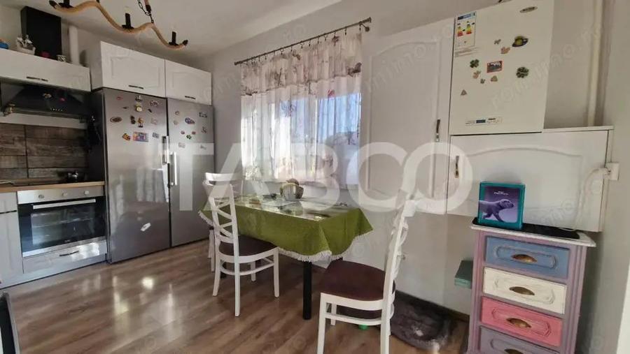 Apartament de vanzare 2 camere pod depozitare parcare si 2 balcoane - 11