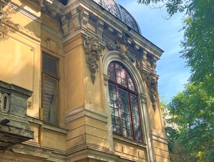 Vila Universitate cu teren de 800 mp - 1