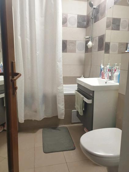 Apartament cu 2 camere decomandat în Ozana