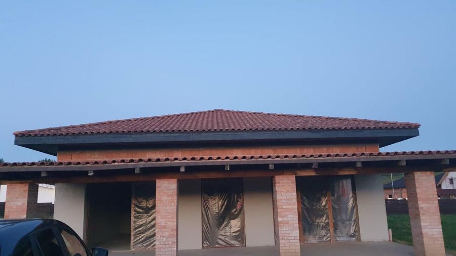 Casă individuală pe un singur nivel cu 743 mp. toate utilitatile Ciugud - 1