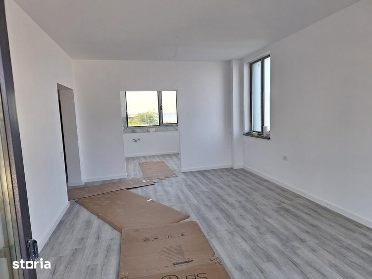 Casă cu 4 camere cu Teren 200 Mp în Palazu Mare