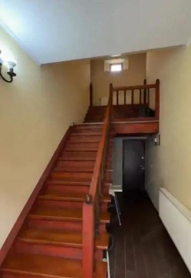 Vila istorica in Sinaia, zona Pele? -500 mp, ideal investi?ie - 3