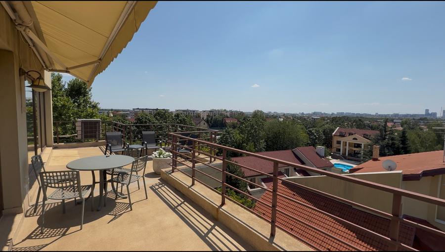 Fully detached family apartment | 242 sqm usable | 92 sqm living/ 41 sqm terrace - 18