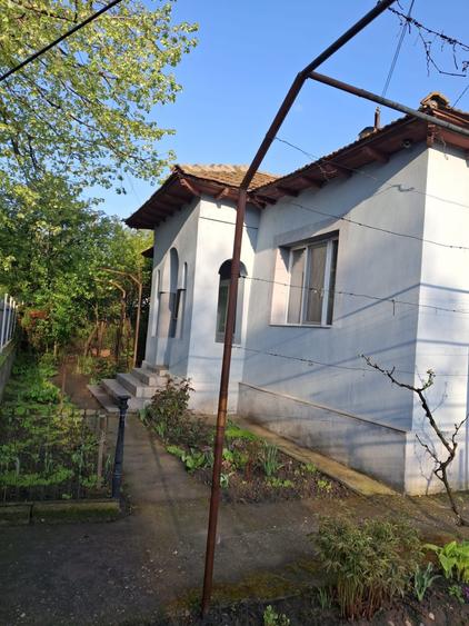 Vand casa in cartier Corabia Veche - 2