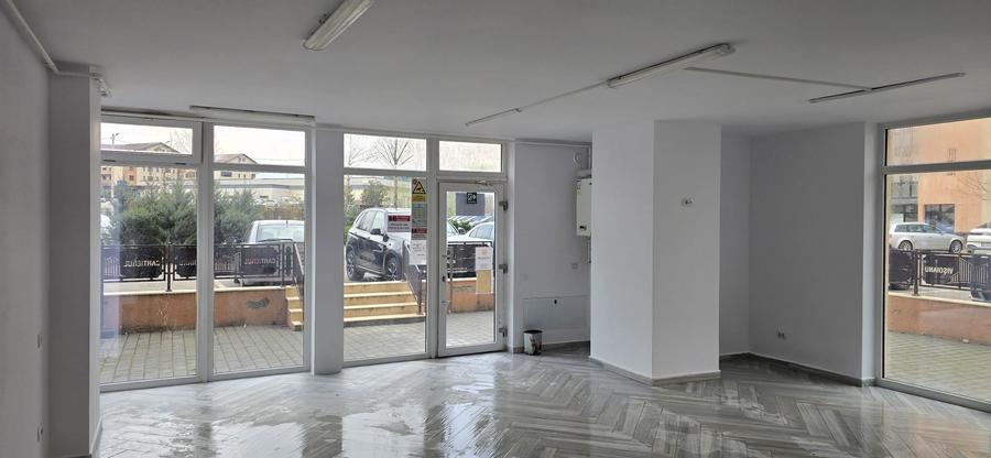 Spatiu comercial vitrina colt + terasa mare, cartier Visoianu - 2
