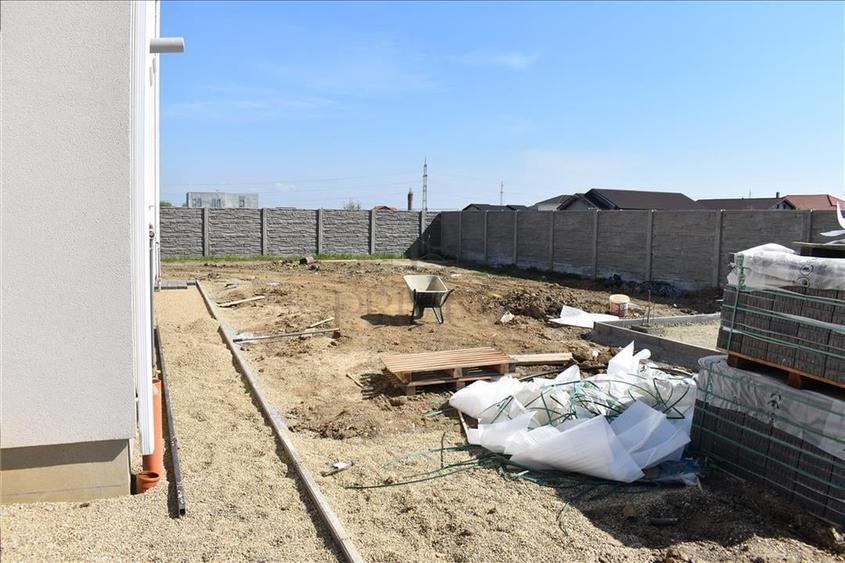 Casa individuala - garaj- finisaje premium - asfalt - toate utilitatile - 4