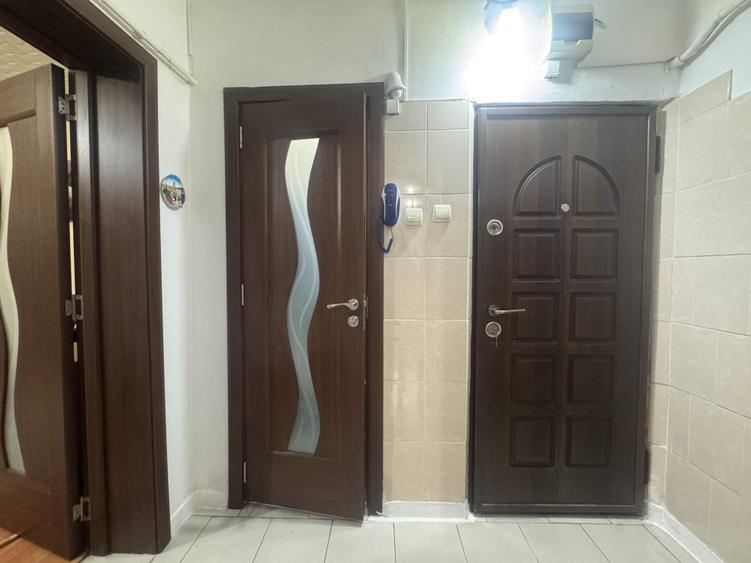 2 cam, 45 mp, bloc caramida, parter, ultracentral - str. Pacii - 7