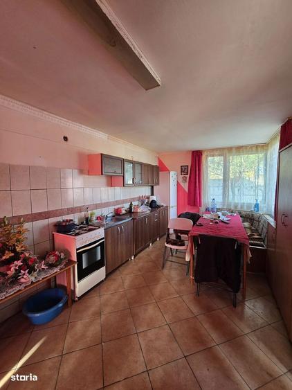 Casa + teren de vanzare loc. Sumugiu - 9
