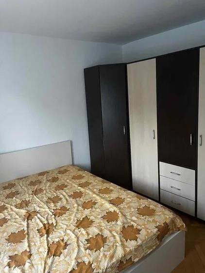 Apartament 2 camere decomandat etaj 4 zona Soarelui - 2
