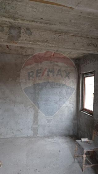 Vanzare Casă / Vilă 5 camere Saftica Primarie - 9