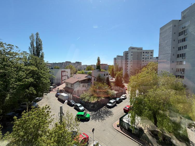 Titan 3 Camere 70 Mp Bloc Caramida Reabilitat 15 Min Metrou - 17