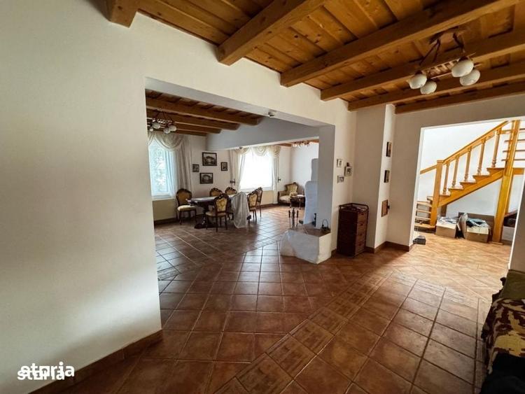 Casă cu 5 camere cu Teren 1000 Mp în Titulescu