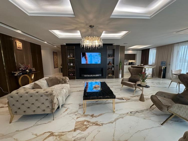 Penthouse futurist situat in Mamaia Nord - 11