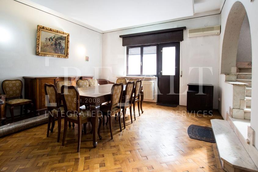 Inchiriere casa, vila 5 camere | Arhitectura deosebita, Curte | Stefan cel Mare - 8