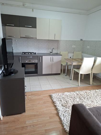 Inchiriez apartament, Tel 0728900700 - 1