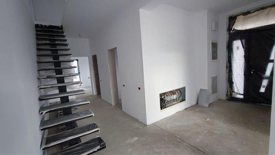 Casa 4 Camere Cartierul Stupini - 14