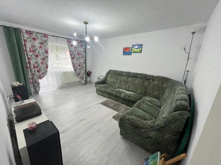 Vand apartament 3 camere spa?ios in Slanic Moldova la poala muntelui - 8