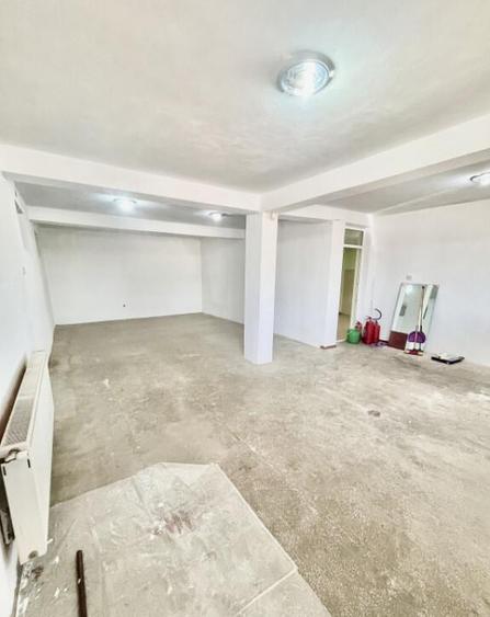 Casa de vanzare Frumusani - Spatiu Comercial la Parter - 25 - 6