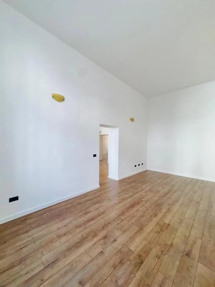 Apartament cu 3 camere semidecomandat în Ultracentral