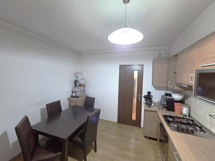 Apartament cu 2 camere decomandat, mobilat în Mănăștur