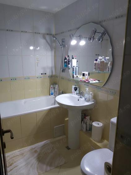 Vand apartament 2 camere decomandat - 1