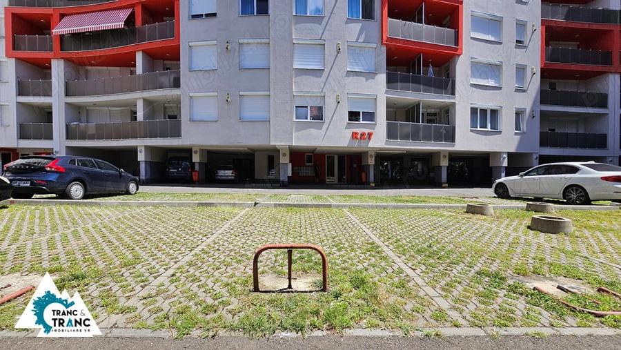 Parcare privata, ingradita, la blocurile Ared din Micalaca, supravegheata video 24 7 - 2