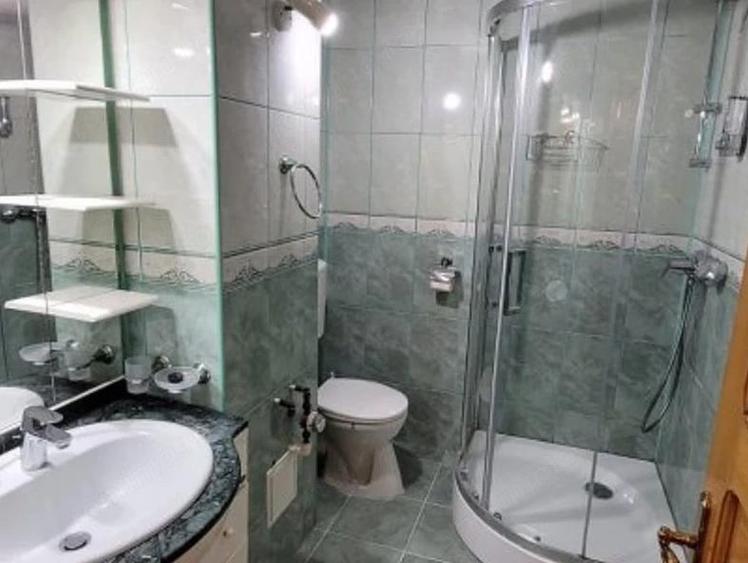 Inchiriez garsoniera in zona Eroii Revolutiei, aproape de metrou - 2