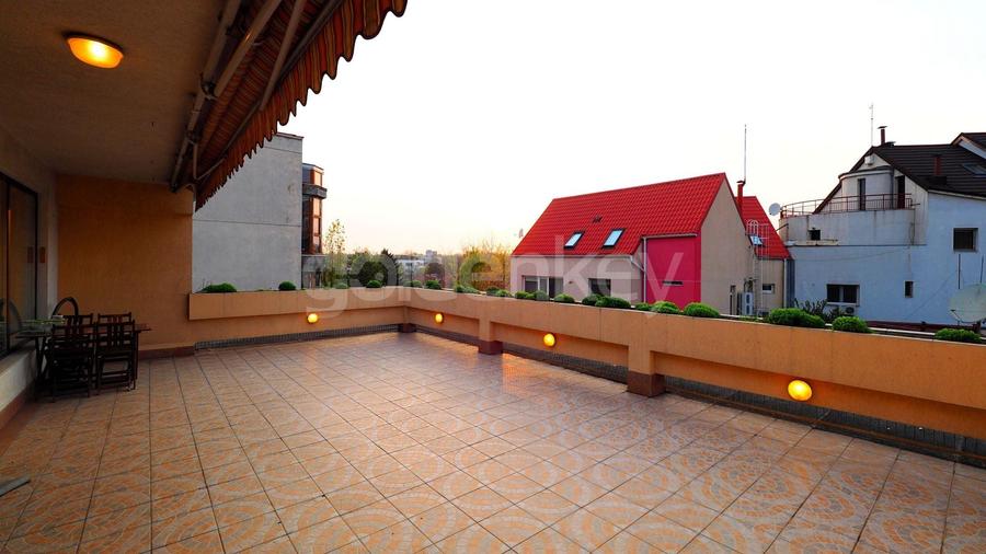 Apartament renovat cu 3 camere, 2 bai | terasa generoasa 80mp - 1