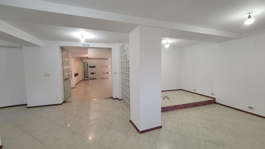 Birou, de 150 mp, în Drumul Sării