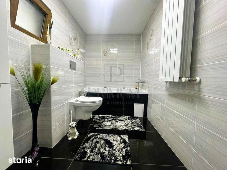 Casă cu 4 camere cu Teren 560 Mp în Sânmihaiu Român