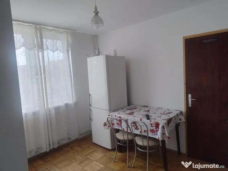 Vand garsoniera in Deva et. 2 Dacia - 5