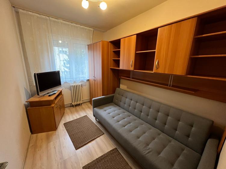 INCHIRIEZ  apartament 3 camere,semidecomandat,zona Mihai Viteazul - 7
