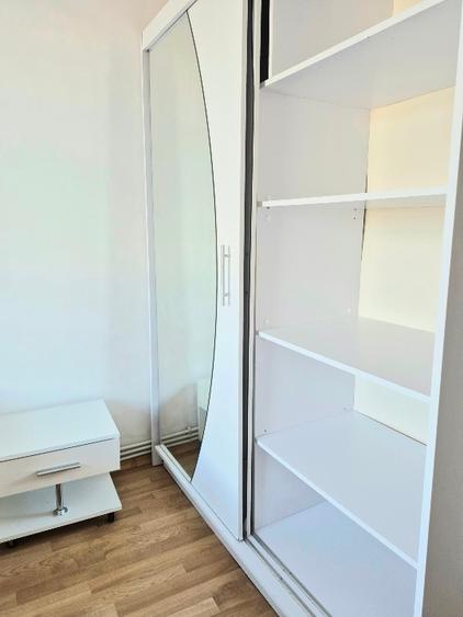 Inchiriez apart 2 camere,Piata Centrala - 10