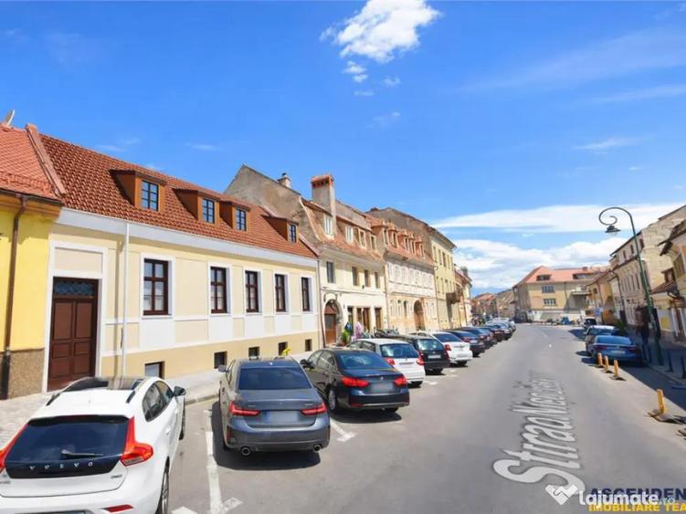 Aparthotel elegant, potential ridicat, ultracentral, Brasov - 9