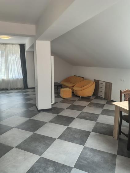 Otopeni, Corbeanca, 3 camere in vila, centrala proprie, loc parcare - 2