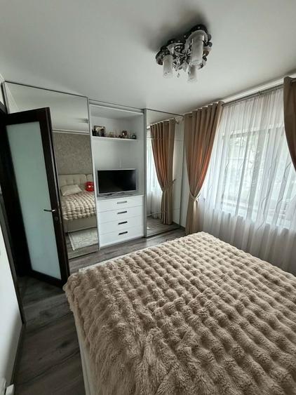 Vand Apartamen Cu 2 Camere Semidecomandat - 8