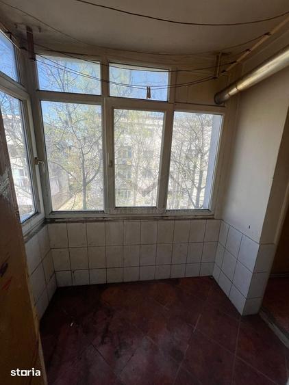 Apartament cu 2 camere decomandat în Nicolina