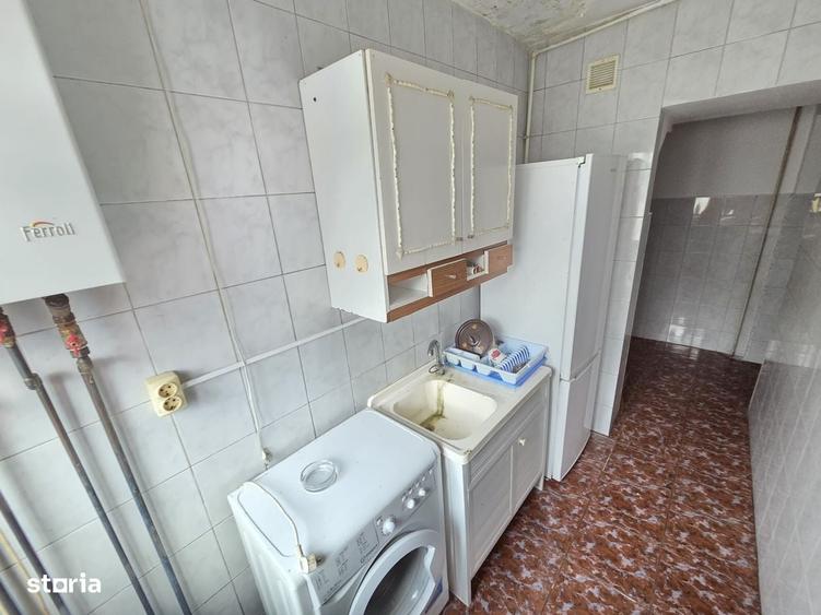 Apartament cu 2 camere semidecomandat în Micro 11