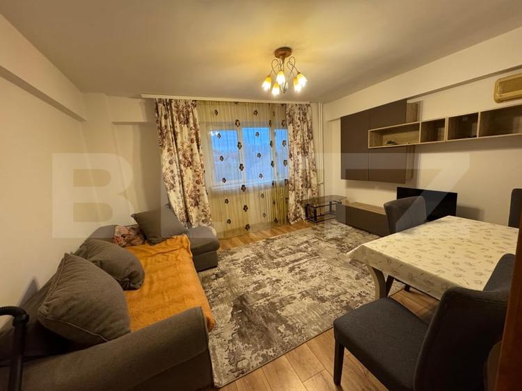 Apartament cu 2 camere decomandat, mobilat în Central
