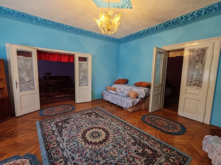 Casă cu 4 camere cu Canalizare în Tărlungeni