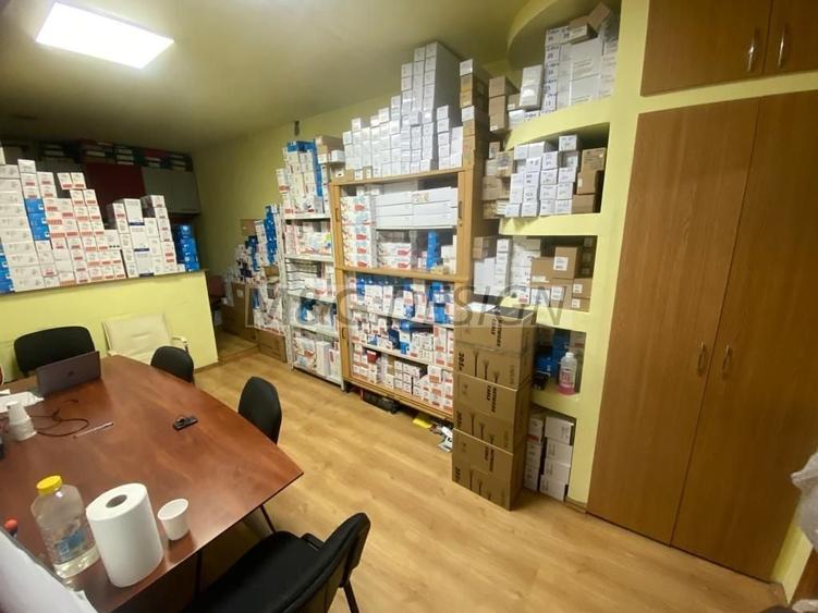 Casă individuală cu 6 camere cu Canalizare în Lunei