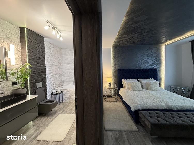 Casă cu 4 camere cu Teren 500 Mp în Central