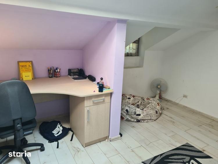 Casă cu 5 camere cu Teren 350 Mp în Central