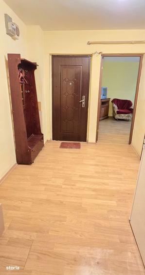 Apartament cu 3 camere decomandat în Dacia