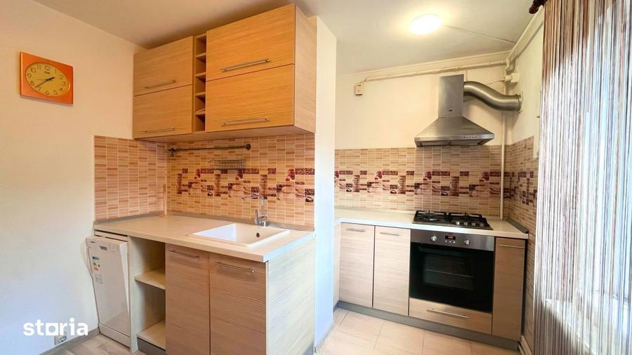 Apartament cu 2 camere decomandat, mobilat în Est