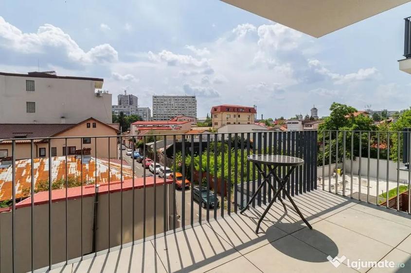 Apartament cu 2 camere decomandat în Domenii