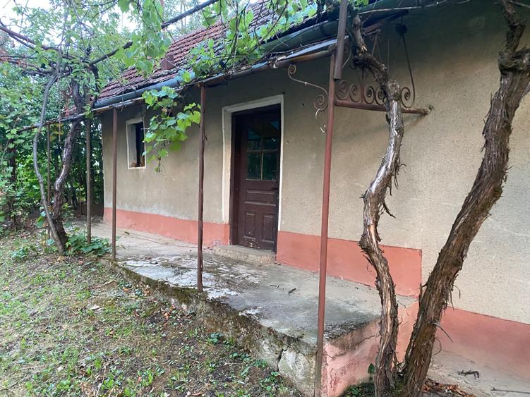 Casă cu 3 camere în Șișterea