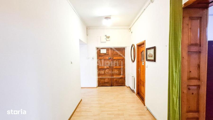 Spațiu comercial, de 80 mp, în Cristian