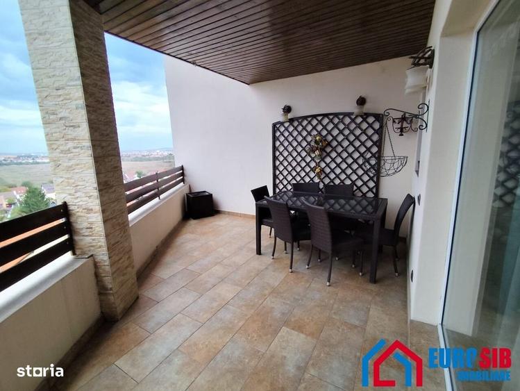 Apartament cu 3 camere în Sub Arini